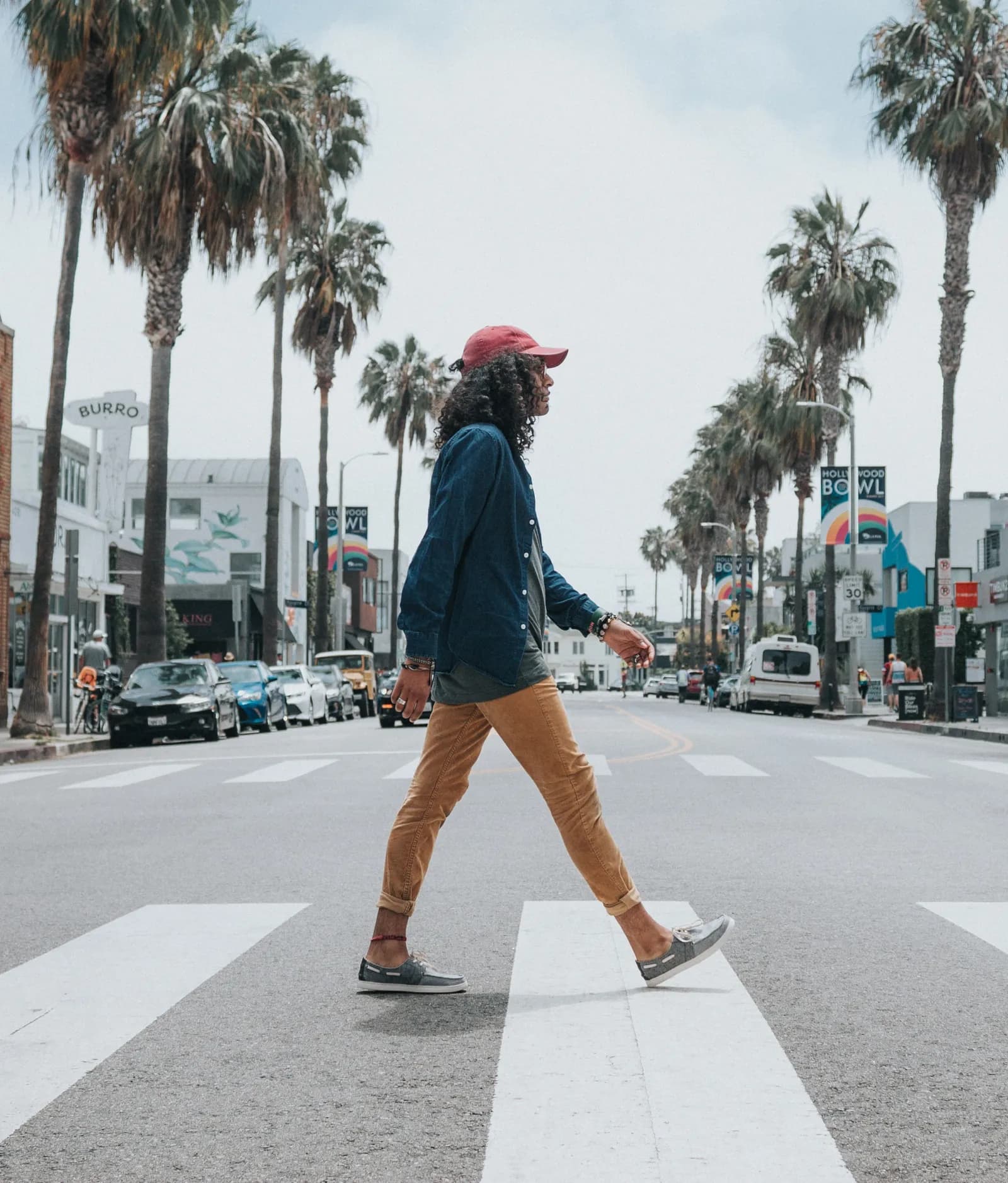 Why Taking A Morning Walk Improves Your Productivity