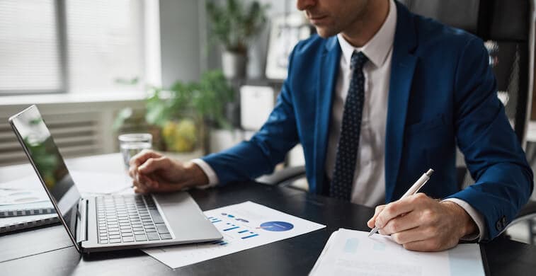 The Ultimate 5-Step Guide to a Productive Work-From-Home Office Setup